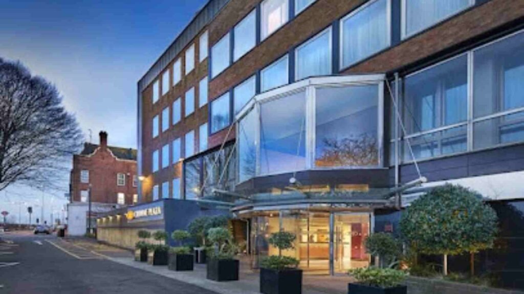 Crowne Plaza London - Ealing, an IHG Hotel