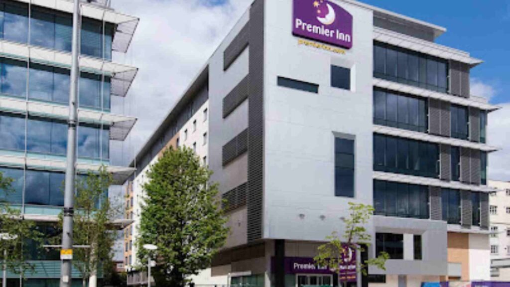 Premier Inn London Ealing hotel